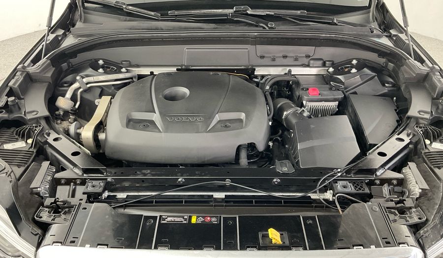 Volvo Xc60 2.0 T5 250 FWD MOMENTUM AUTO Suv 2021