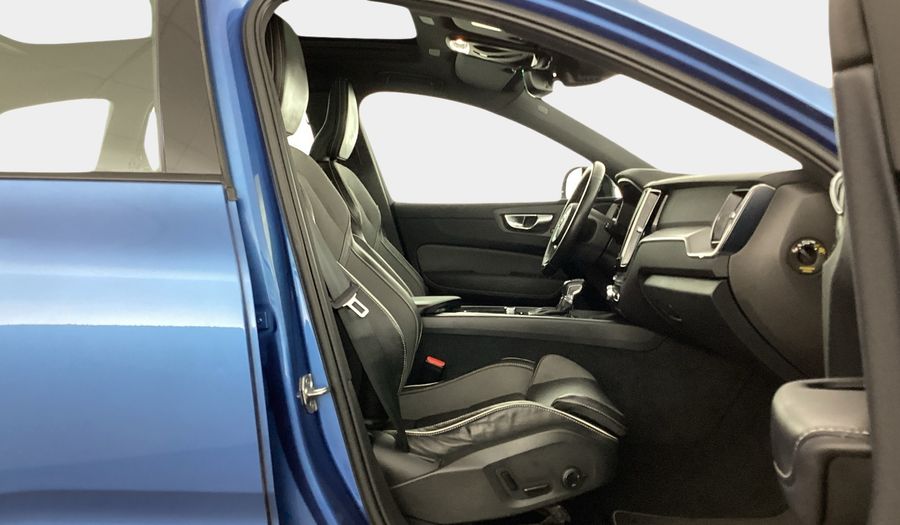Volvo Xc60 2.0 T5 AWD R-DESIGN AUTO SRF Suv 2021