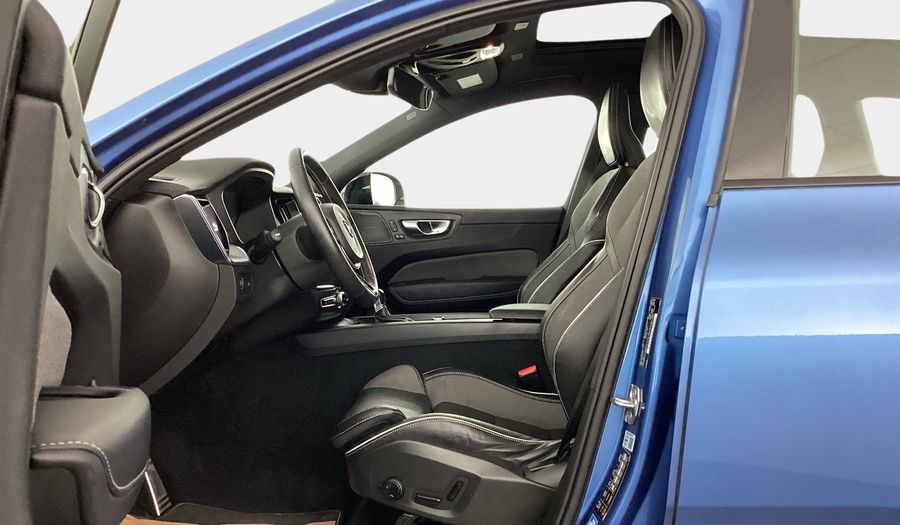 Volvo Xc60 2.0 T5 AWD R-DESIGN AUTO SRF Suv 2021