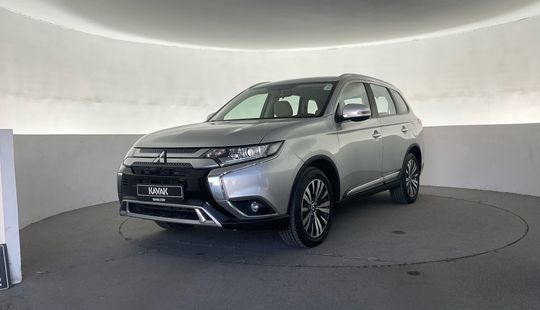 Mitsubishi • Outlander
