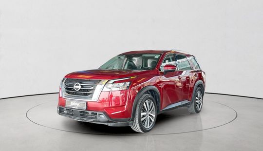 Nissan • Pathfinder