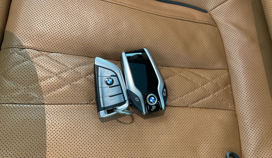 Bmw Series 7 2.0 730LI PURE EXCELLENCE AUTO Sedan 2022