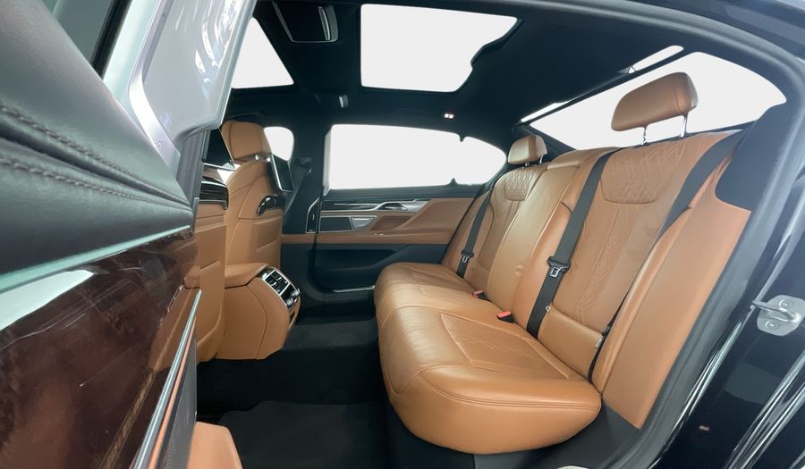 Bmw Series 7 2.0 730LI PURE EXCELLENCE AUTO Sedan 2022