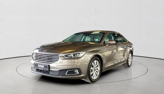 Ford • Taurus