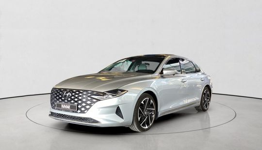 Hyundai • Azera