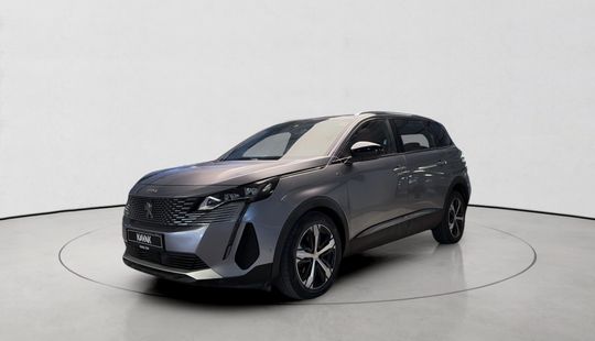 Peugeot • 5008