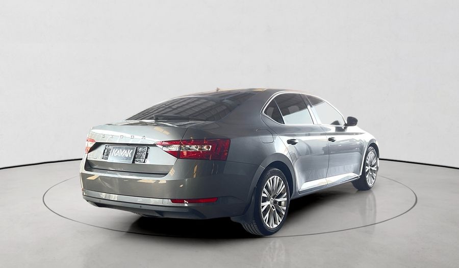 Skoda Superb 1.4 AMBITION Hatchback 2022