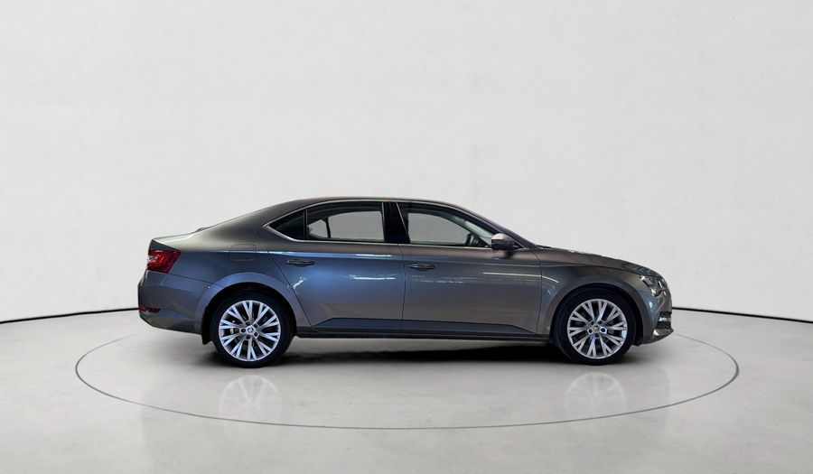 Skoda Superb 1.4 AMBITION Hatchback 2022