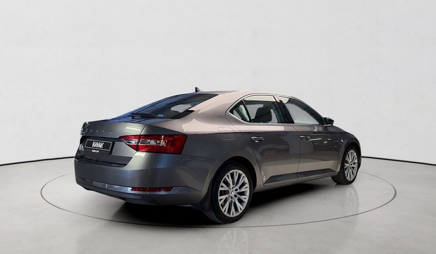 Skoda Superb 1.4 AMBITION Hatchback 2022
