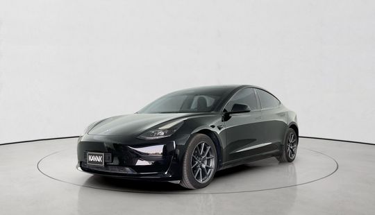 Tesla • Model 3