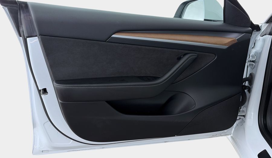 Tesla Model 3 BEV RWD Sedan 2022