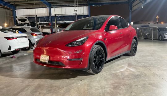 Tesla • Model Y