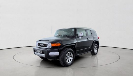 Toyota • FJ Cruiser