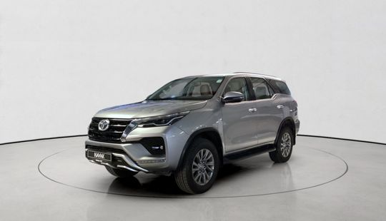 Toyota • Fortuner