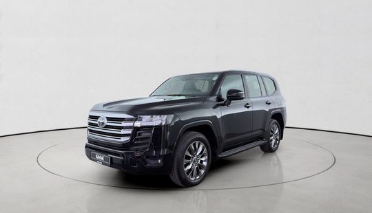 Toyota • Land Cruiser