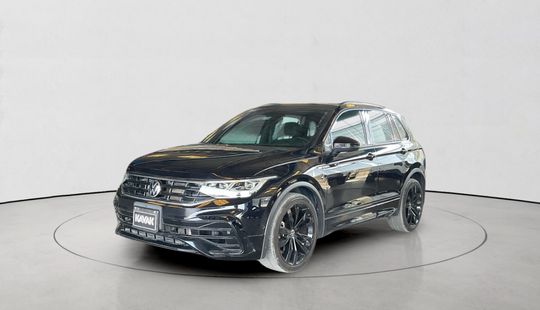 Volkswagen • Tiguan