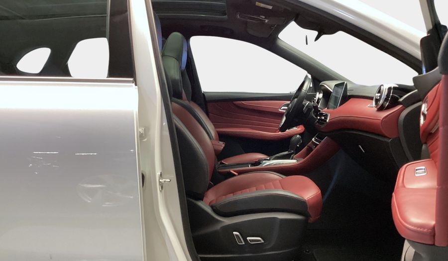 Mg Hs TROPHY Suv 2023