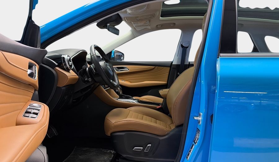 Mg Hs TROPHY Suv 2023