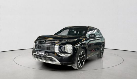 Mitsubishi • Outlander