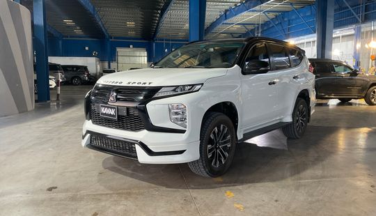 Mitsubishi • Montero Sport