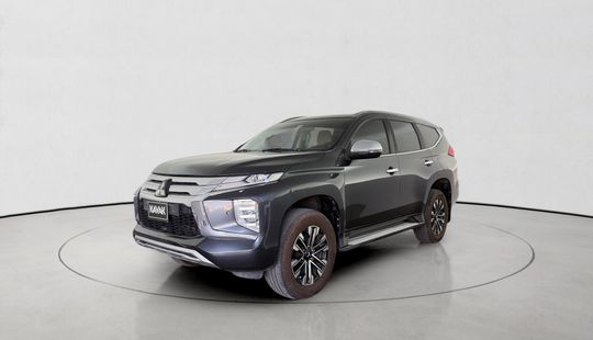 Mitsubishi • Montero Sport