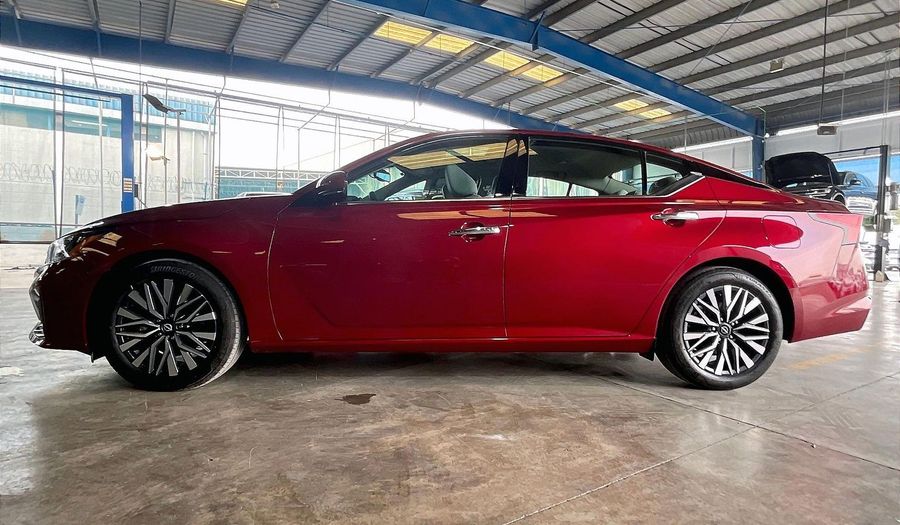 Nissan Altima 2.5 SV AUTO Sedan 2023