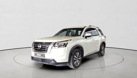 Nissan • Pathfinder
