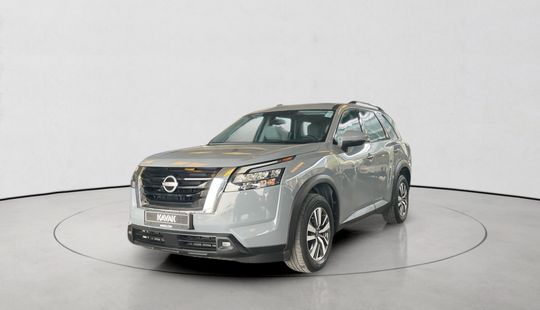 Nissan • Pathfinder