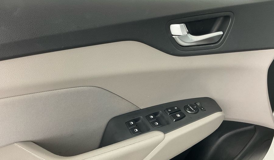 Hyundai Accent 1.6 AUTO GL SMART PLUS Sedan 2023
