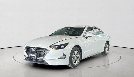 Hyundai • Sonata