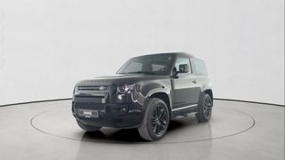 Land Rover • Defender