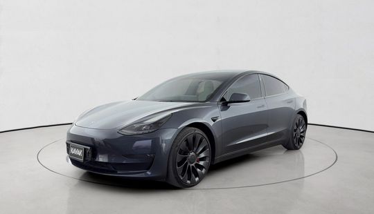Tesla • Model 3