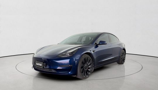 Tesla • Model 3