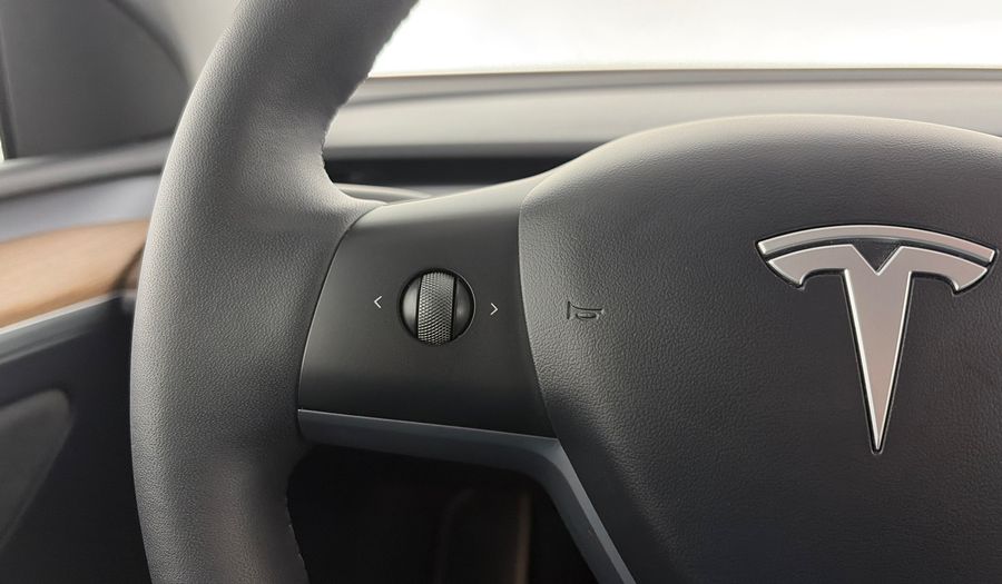 Tesla Model Y BEV RWD Suv 2023