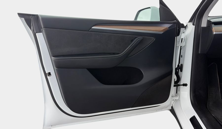 Tesla Model Y BEV RWD Suv 2023