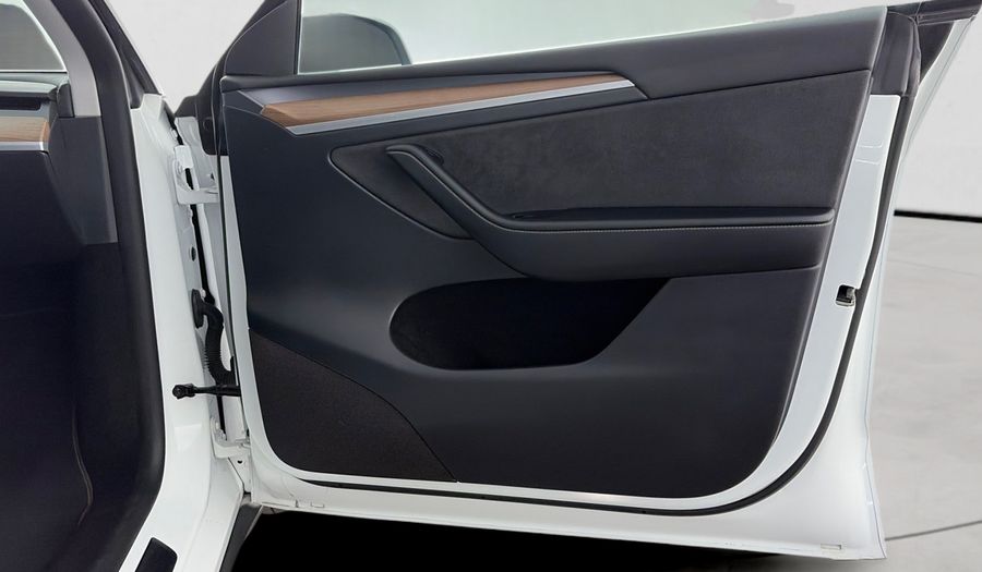 Tesla Model Y BEV RWD Suv 2023