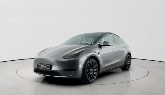 Tesla • Model Y