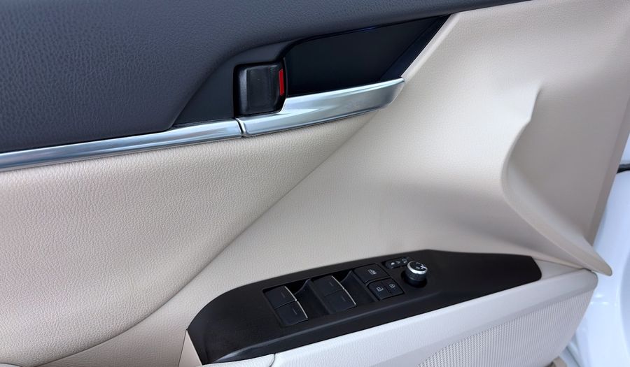 Toyota Camry 3.5 V6 40 ANNIVERSARY EDITION AUTO Sedan 2023
