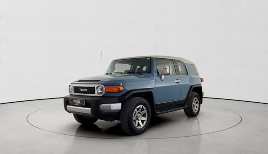 Toyota • FJ Cruiser