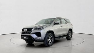 Toyota • Fortuner