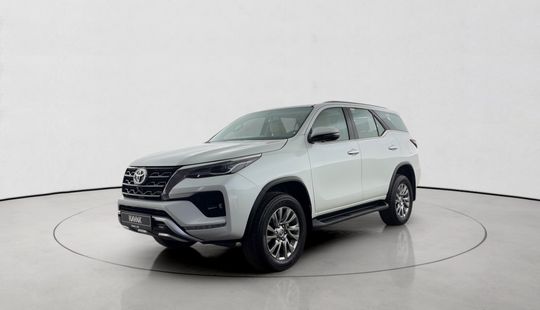 Toyota • Fortuner