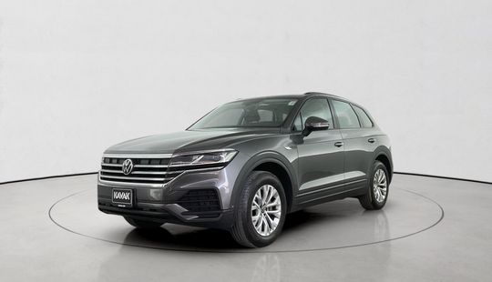 Volkswagen • Touareg
