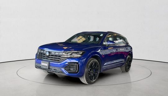 Volkswagen • Touareg