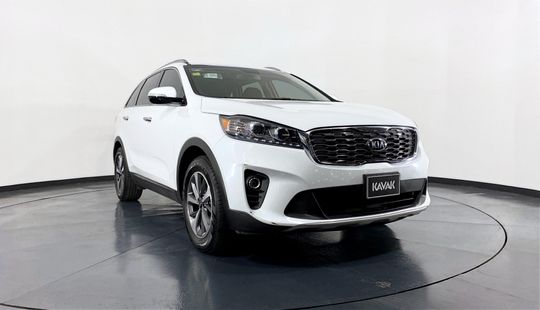 Kia • Sorento