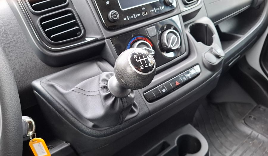 Peugeot Boxer 2.2 HDI L3H2 140 Van 2026