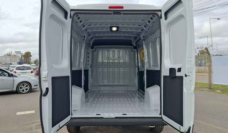 Peugeot Boxer 2.2 HDI L3H2 140 Van 2026