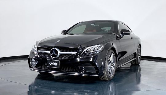 Mercedes Benz • Clase C