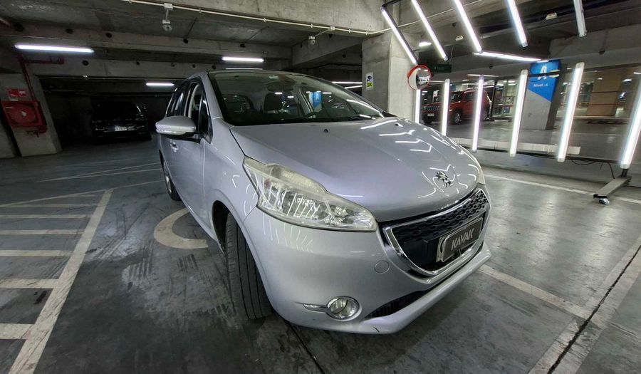 Peugeot 208 1.6 VTI 120 AUTO ALLURE Hatchback 2014
