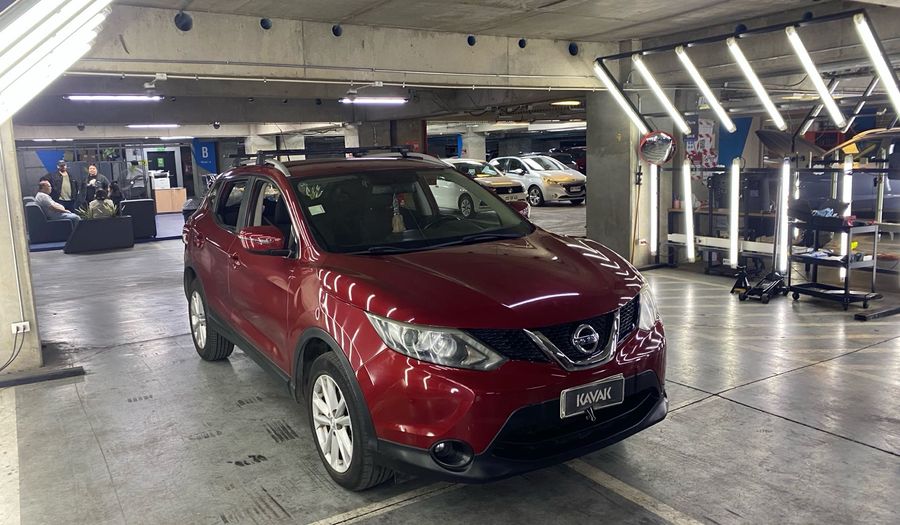 Nissan Qashqai 2.0 ADVANCE Hatchback 2015