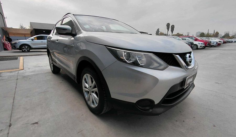 Nissan Qashqai 2.0 SENSE Hatchback 2015